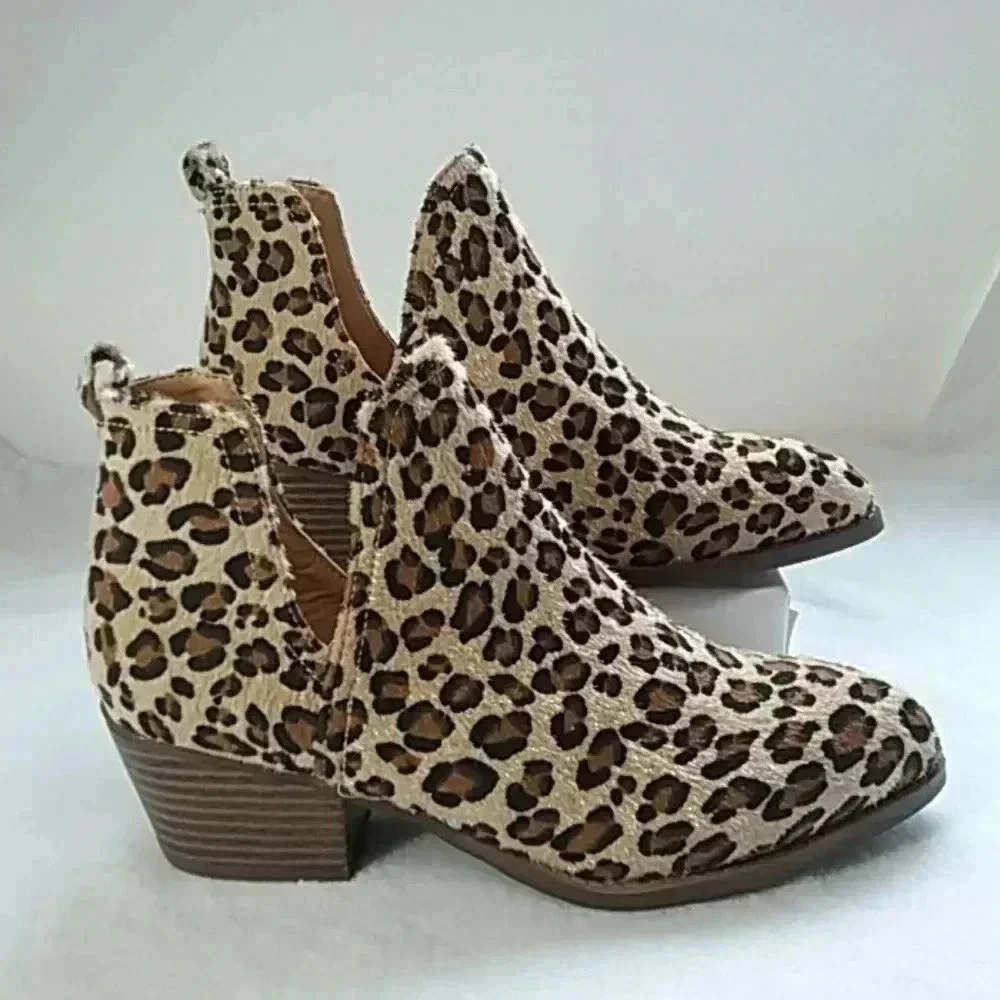 CL by laundry cortes faux fur leopard ankle boots